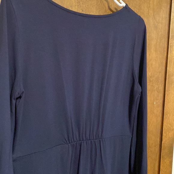 BODEN long sleeved dress. Gathered sleeve hems with slight stretch at cuffs. - Picture 5 of 10